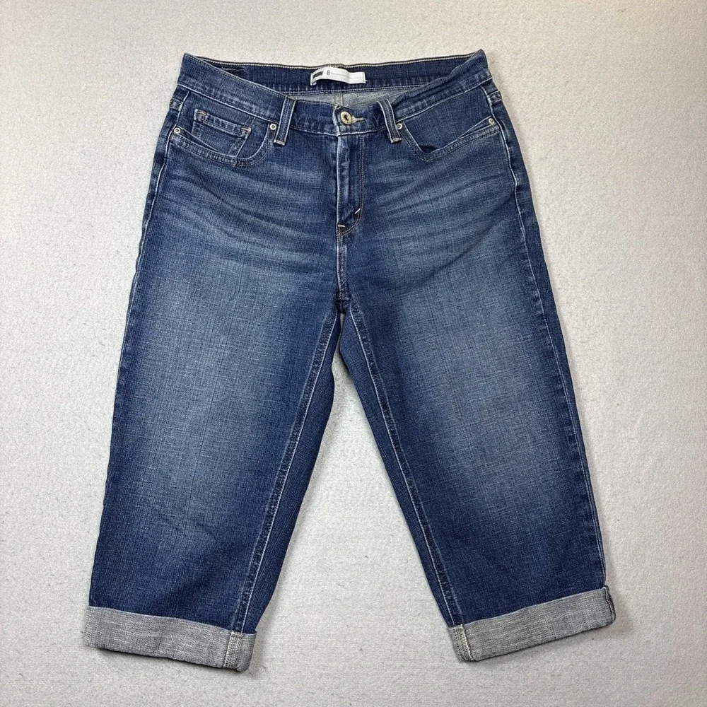 Levis‎ women's denim blue jeans capris sz. 8 cuffed hems stretch Cotton pockets